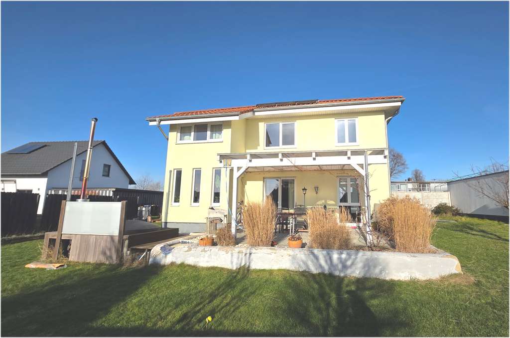 Immobilie in Rödinghausen - Modernes Architektenhaus lässt Ihr Herz höher schlagen - Bild 1