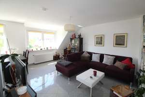 Elegante 3-Zimmer-Wohnung mit Blick ins Grüne im 2. OG in Düsseldorf-Mörsenbroich