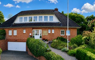 Großzügiges Landhaus mit Einliegerwohnung auf traumhaftem Grundstück – provisionsfrei vom Eigentümer