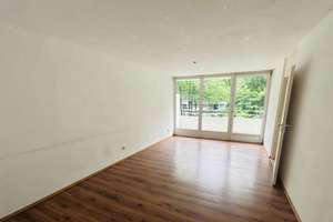 Helle und charmante 4-Zimmer-Wohnung mit Westloggia und Blick ins Grüne in München-Johanneskirchen – Die vollständige Adresse der Immobilie erhältst du vom Anbieter., 81927 Johanneskirchen, München – Vorschaubild 2