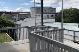 Ruhig gelegene 3-Zimmer-Wohnung in Augsburg direkt am Königsplatz mit super Aussichtsbalkon – Bahnhofstraße 6, 86150 Bahnhofs-, Bismarckviertel, Augsburg – Vorschaubild 9