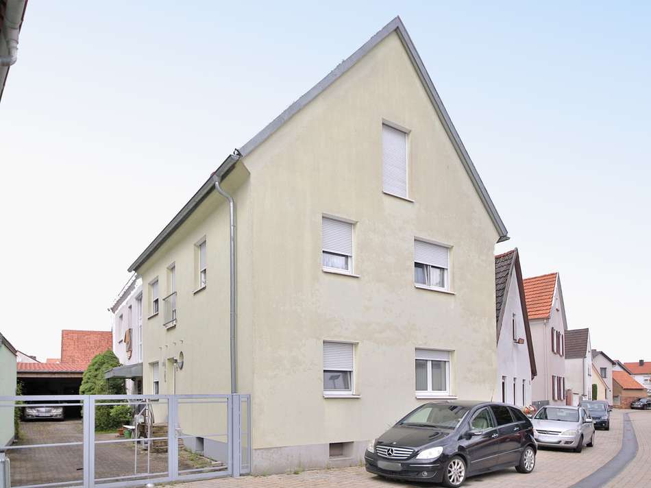 Ansicht Nachbar Straßenfront