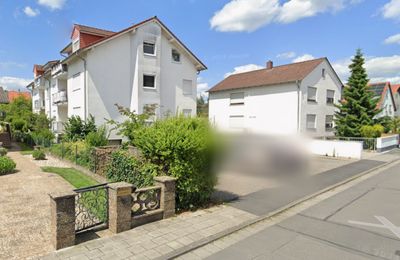 Großzügige 4-Zimmer-Wohnung in Groß-Zimmern mit Balkon und riesigem Garten