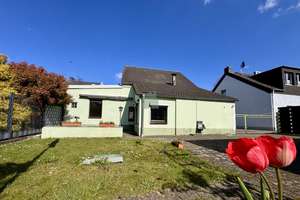 Einfamilienhaus mit großem Grundstück, Doppelgarage + 4 Freistellparkplätzen in Moerser City-Nähe! – Die vollständige Adresse der Immobilie erhältst du vom Anbieter., 47441 Mitte, Moers – Vorschaubild 2