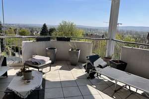 Tolle 3-ZKB-Mietwohnung mit 21 qm großen Balkon und Panoramablick in Rüdesheim