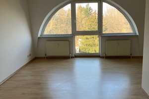 Schickes 2-Zimmer-Appartement mit schönem Ausblick in Fürth am Stadtpark – Dr. Mack-Straße 34, 90762 Fürth – Vorschaubild 1