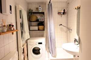 Geräumige 3,5-Zi. Wohnung mit Balkon in der Innenstadt! WG geeignet! – Rechener Str. 9, 44787 Bochum – Vorschaubild 8
