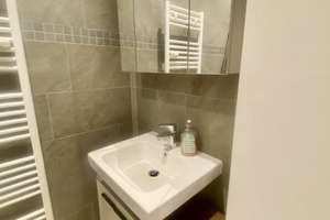 Top sanierter Altbau -schickes Appartement mit 2 Zimmern in zentraler, beliebter Lage von Wiesbaden – Die vollständige Adresse der Immobilie erhältst du vom Anbieter., 65191 Mitte, Wiesbaden – Vorschaubild 5