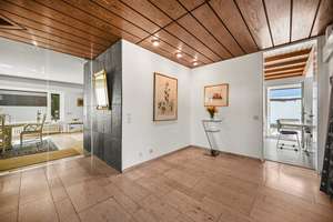 Großzügige Architektenvilla mit Schwimmbad und 2 Doppelgaragen in beliebter Lage von Bonn-Rüngsdorf – Die vollständige Adresse der Immobilie erhältst du vom Anbieter., 53179 Rüngsdorf, Bonn – Vorschaubild 4