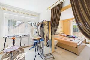 Ein Zuhause zum Ankommen – gepflegtes Einfamilienhaus mit sonnigem Garten, viel Platz und Entwicklun – Die vollständige Adresse der Immobilie erhältst du vom Anbieter., 93055 Schwabelweis, Regensburg – Vorschaubild 20