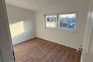 Mit Traumküche & Stil: frisch sanierte Dachgeschosswohnung – Mahlenburger Weg 37, 44309 Brackel (Ortsteil), Dortmund – Vorschaubild 14