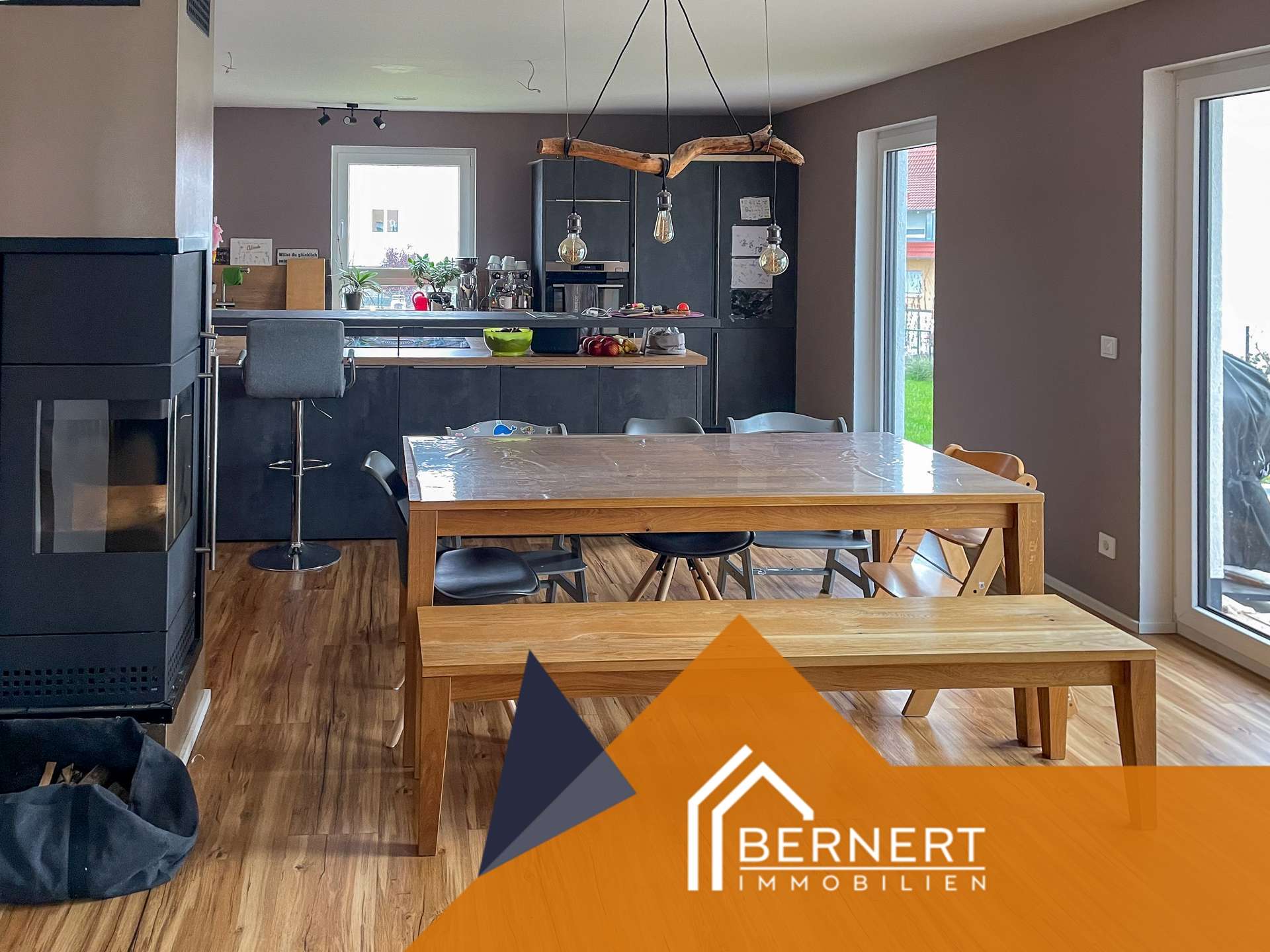 Immobilie in Wachenroth - Modernes Einfamilienhaus mit Doppelgarage – hochwertige Bauweise & zeitgemäßer Wohnkomfort - Bild 3