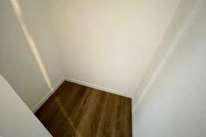 Renovierte 3-Zimmer-Wohnung: moderne Ausstattung, Balkon, neues Wannenbad, separate Küche, sep. WC – Friedensstraße 114a, 51145 Urbach, Köln – Vorschaubild 24