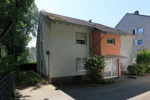 Offener Wohnbereich, großer Balkon & eigene Garage - moderne Dachgeschoss‑Wohnung in Bochold!  – 45355 Bochold, Essen – Vorschaubild 2