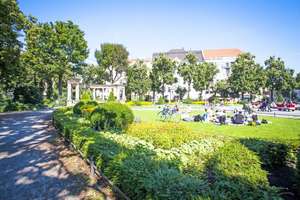 Property thumbnail 9