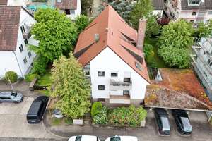 Charmante 3,5 Zimmer Dachgeschosswohnung mit Balkon und Carport in ruhiger Lage von Stuttgart Heumad