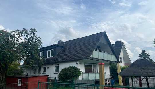 Bild von Wohn- und Geschäftshaus in HH Bergstedt aus Insolvenz