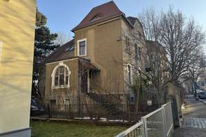 Stilvolle Altbauwohnung mit historischem Charme, Ausbaureserve und traumhaftem Gartengrundstück! – Die vollständige Adresse der Immobilie erhältst du vom Anbieter., 1157 Cotta (Stadtteil), Dresden – Vorschaubild 2