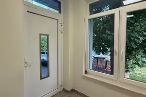 Charmantes Zweifamilienhaus mit Ausbaupotenzial – ideal für Familien oder Kapitalanleger! – Herford (Kreis) – Vorschaubild 2
