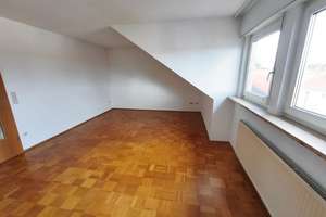 3 Zi. Wohnung (Nr. 6) im DG (2. OG) mit Balkon und Garage – Die vollständige Adresse der Immobilie erhältst du vom Anbieter., 91056 Dechsendorf Ost, Erlangen – Vorschaubild 12
