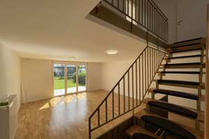 Familienfreundliches Reihenhaus in Bad Homburg- Ober Erlenbach – Nieder-Erlenbacher Weg 109, 61352 Bad Homburg vor der Höhe – Vorschaubild 2