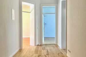 Exklusive Stilaltbau-Wohnung mit Balkon und modernem Komfort – Wiesbaden – Vorschaubild 1