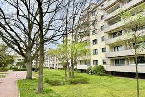 Maisonette-Wohnung mit Dachterrasse, zwei Balkonen und Tiefgarage – Brelinger Hof 15, 30625 Heideviertel, Hannover – Vorschaubild 2