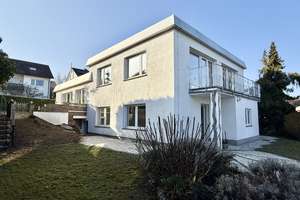 EIN PARADIES FÜR EINE FAMILIE MIT HUND! TOLLES EINFAMILIENHAUS IN TOPLAGE VON WI-KOHLECK – Die vollständige Adresse der Immobilie erhältst du vom Anbieter., 65199 Dotzheim, Wiesbaden – Vorschaubild 6