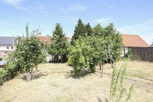 Platz für Ihre Ideen: Sanierungsbedürftiges Einfamilienhaus mit Garten und Nebengebäuden in Löbejün – Die vollständige Adresse der Immobilie erhältst du vom Anbieter., 6193 Löbejün – Vorschaubild 12