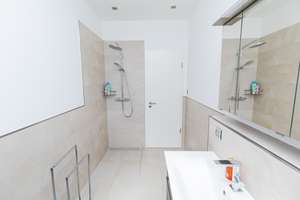Exklusives Architektenhaus mit Einliegerwohnung, provisionsfrei vom Eigentümer - Offenbach-Waldheim – 63075 Mühlheimer Straße, Offenbach am Main – Vorschaubild 22