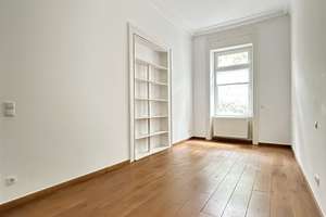 4-Zimmer-Altbau-Wohnung in Wiesbaden Mitte – Matthias-Claudius-Straße 17, 65185 Mitte, Wiesbaden – Vorschaubild 5