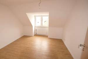 Moderne 3 Zi.-Mais.Whg. mit Balkon und Garage in Fürth Ronhof / Wohnung kaufen – Die vollständige Adresse der Immobilie erhältst du vom Anbieter., 90765 Ronhof, Kronach, Fürth – Vorschaubild 7