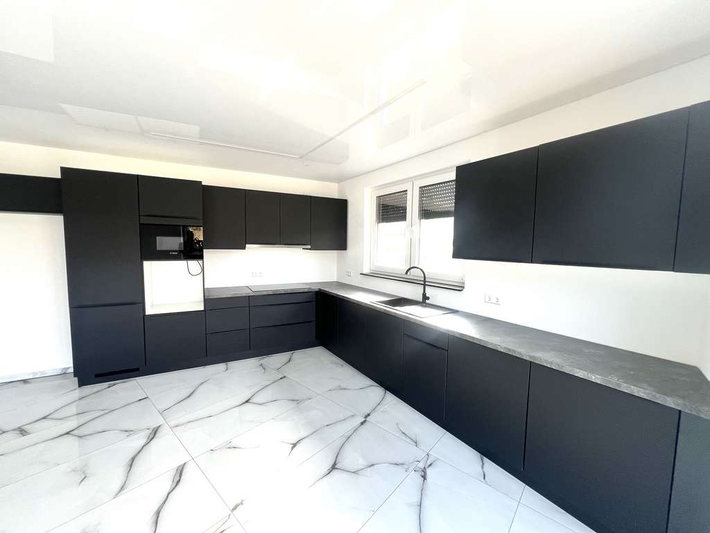 Immobilie in Helmstadt-Bargen - Festpreis!  Repräsentatives Einfamilienhaus, Dachstudio und Dachterrasse in Helmsatdt-Bargen - Bild 1