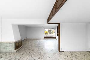 Einfamilienhaus mit Garten, Pool und Garage in begehrter Lage von Neu-Isenburg – Die vollständige Adresse der Immobilie erhältst du vom Anbieter., 63263 Neu-Isenburg – Vorschaubild 4