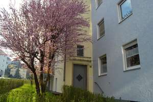Sonnige 2-Zimmer-Wohnung im Lehenviertel mit Einbauküche von Privat