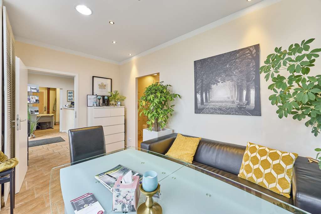 Immobilie in Neustadt an der Weinstraße - Wohnen und Arbeiten - vielseitig nutzbar - bestens angebunden - Bild 3