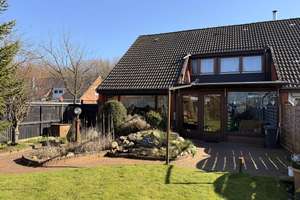 Solides Familiennest mit Potenzial in Bloherfelde – Die vollständige Adresse der Immobilie erhältst du vom Anbieter., 26129 Bloherfelde, Oldenburg (Oldenburg) – Vorschaubild 26
