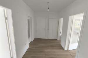 Frisch renovierte 3 Zi. sonnige Whg 650m vom Tibarg entfernt – Die vollständige Adresse der Immobilie erhältst du vom Anbieter., 22459 Niendorf, Hamburg – Vorschaubild 9