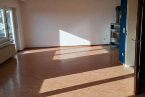 Doppelhaushälfte mit Weitblick in unverbaubarer Aussichtslage am Turmberg! – Die vollständige Adresse der Immobilie erhältst du vom Anbieter., 97922 Lauda-Königshofen – Vorschaubild 4