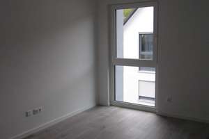 Neubau 2,5-Zimmer-Wohnung 2. OG in Herrenberg mit Küche, Garage, Wallbox, gehobene Ausstattung – Die vollständige Adresse der Immobilie erhältst du vom Anbieter., 71083 Herrenberg – Vorschaubild 12