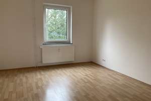 Charmante 2-Zimmer-Wohnung: frisch saniert und zentral gelegen – Berliner Straße 92, 38226 Lebenstedt, Salzgitter – Vorschaubild 2