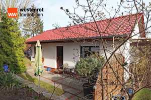 EINFAMILIENHAUS MIT WINTERGARTEN + KAMIN + LOGGIA + FERIENWOHNUNG + ZWEI FERIENHÄUSER MIT MÖBLIERUNG – Ostvorpommern (Kreis) – Vorschaubild 5