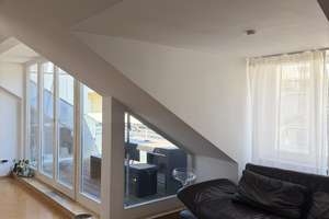 Moderne Dachgeschosswohnung mit Loft-Charakter – Nunnenbeckstraße 18, 90489 Wöhrd, Nürnberg – Vorschaubild 2