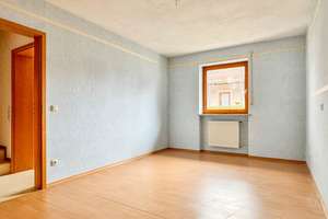 Charmantes Zuhause: 4-Zimmer Reihenmittelhaus mit Garten & Ausbaupotenzial in Furth im Wald – Die vollständige Adresse der Immobilie erhältst du vom Anbieter., 93437 Furth im Wald – Vorschaubild 8