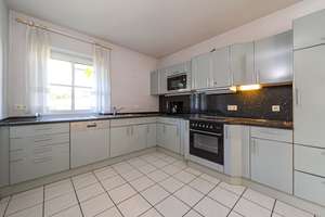 Ansprechendes Einfamilienhaus mit Doppelgarage in Eversten – Die vollständige Adresse der Immobilie erhältst du vom Anbieter., 26131 Eversten, Oldenburg (Oldenburg) – Vorschaubild 4