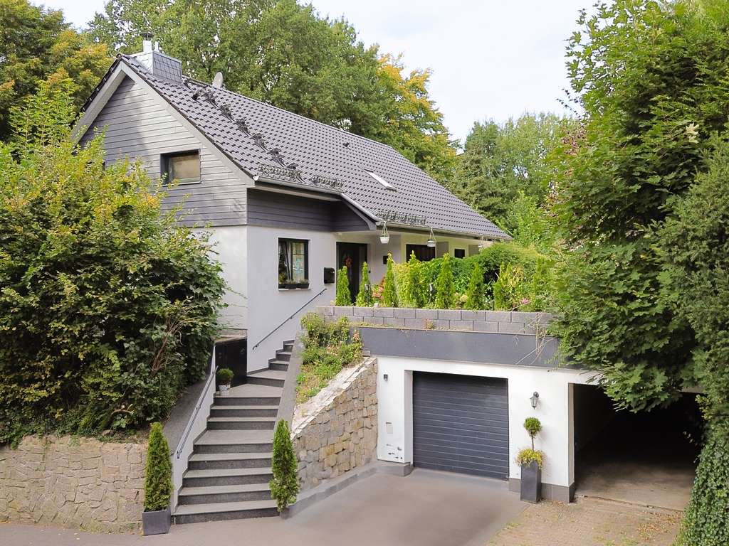 Immobilie in Boostedt - Großzügiges Einfamilienhaus in grüner Umgebung - Bild 0