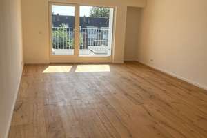 Sanierte 2 Zimmerwohnung mit Balkon in Ehrenfeld