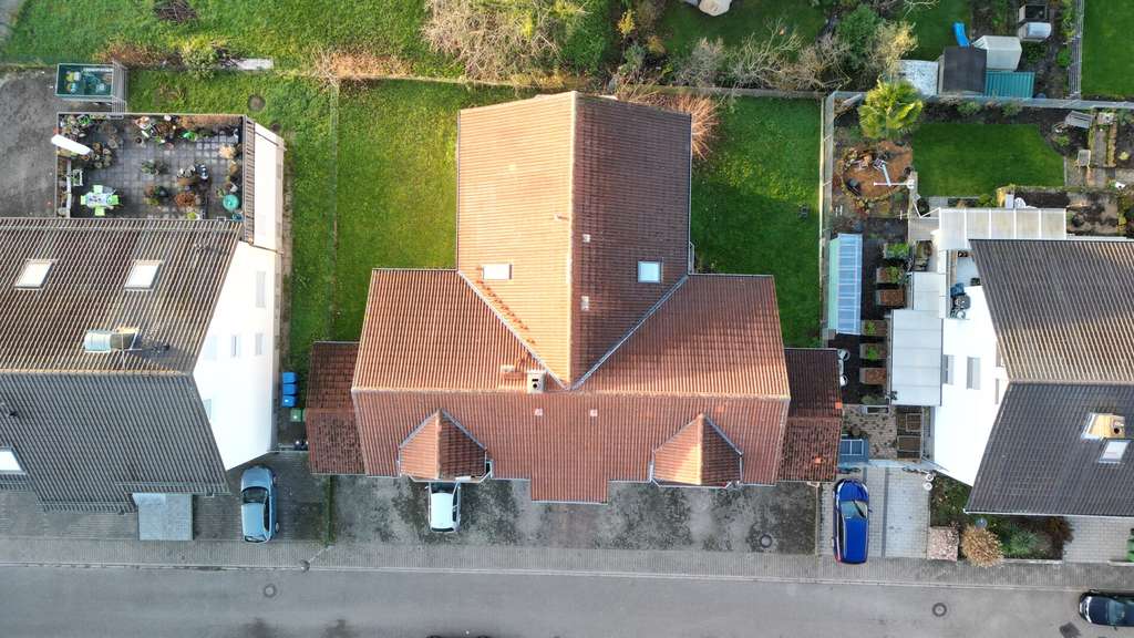 Immobilie in Östringen - Großzügige 3 Zimmer Wohnung mit Weitblick - Bild 2