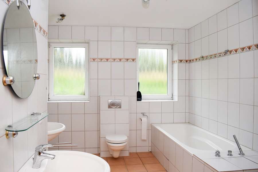 Immobilie in Adelebsen - Helles, gut geschnittenes Einfamilienhaus mit großem Garten! - Bild 1