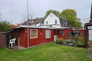 7,5% Rendite möglich  - Gepflegtes Dreifamilienhaus in Delmenhorst sucht einen neuen Besitzer – Die vollständige Adresse der Immobilie erhältst du vom Anbieter., 27751 Heidkrug Stickgras, Delmenhorst – Vorschaubild 27